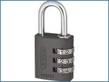 Padlocks to aluminium boxes